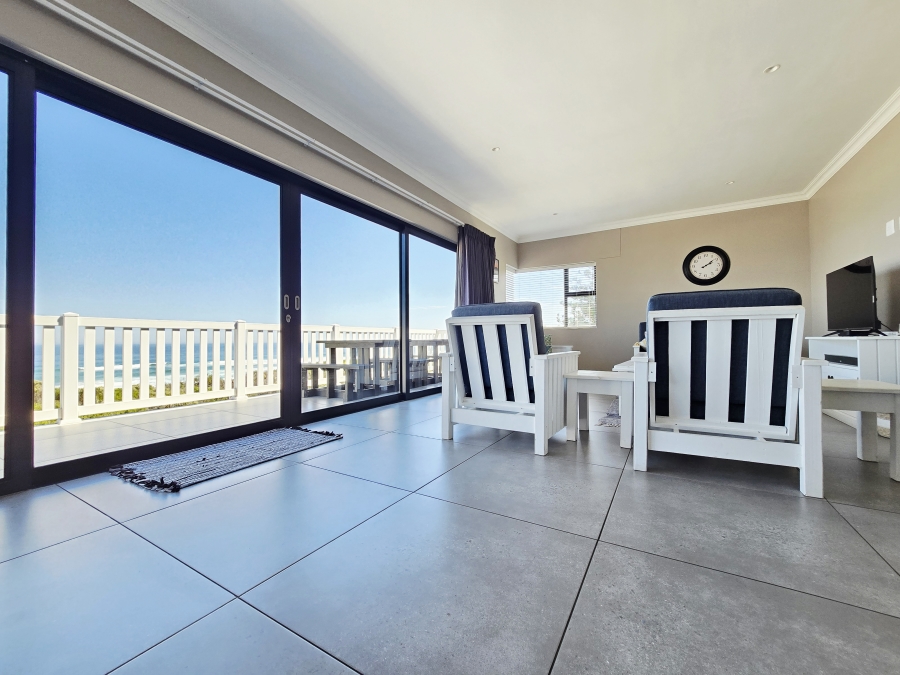 4 Bedroom Property for Sale in Kleinkrantz Western Cape